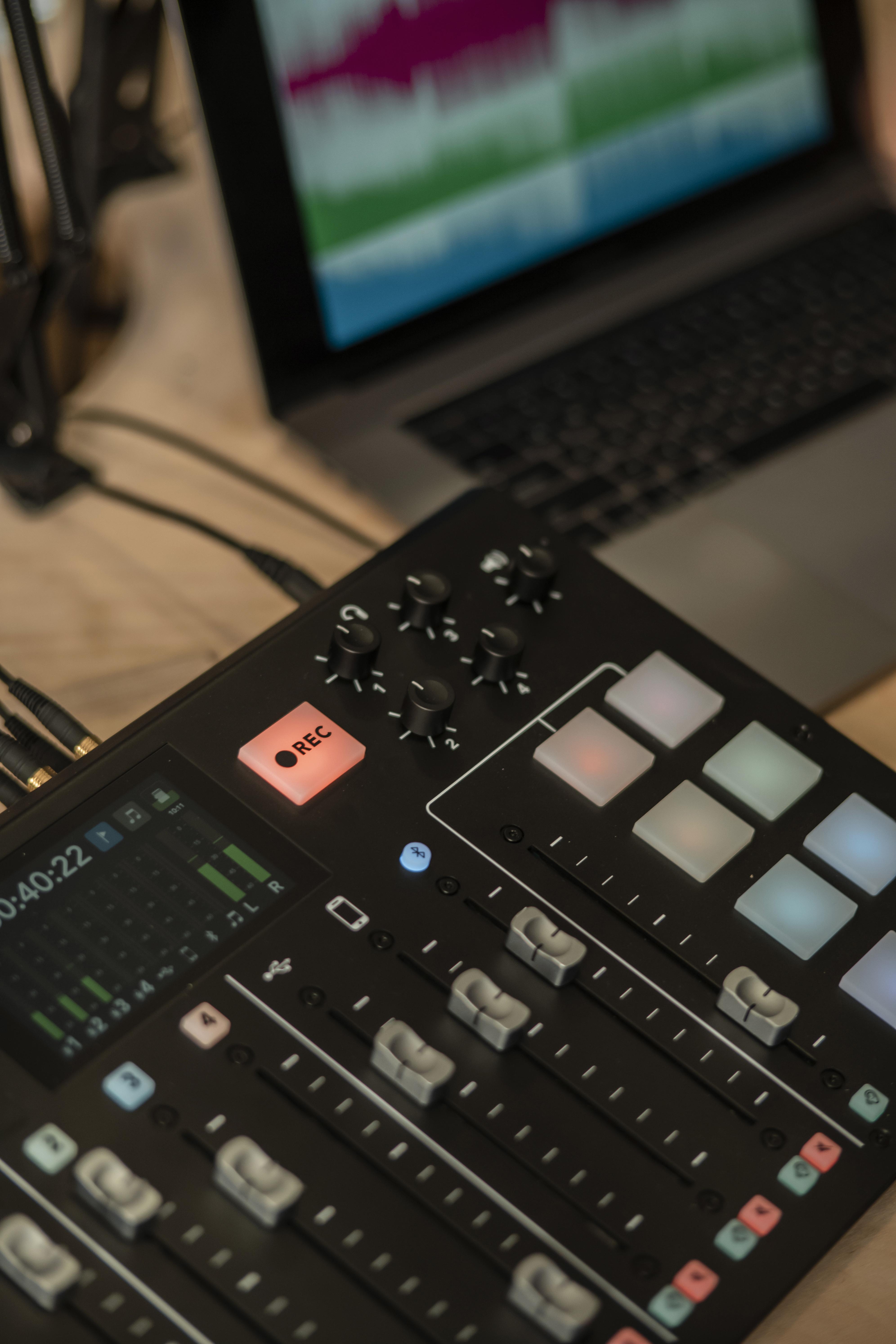 close-up-radio-equipment-arrangement